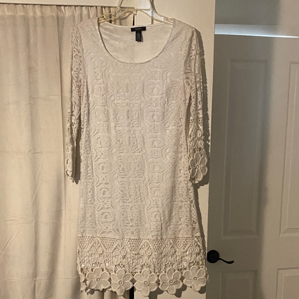 Alfani White Floral Lace Long Sleeve Dress